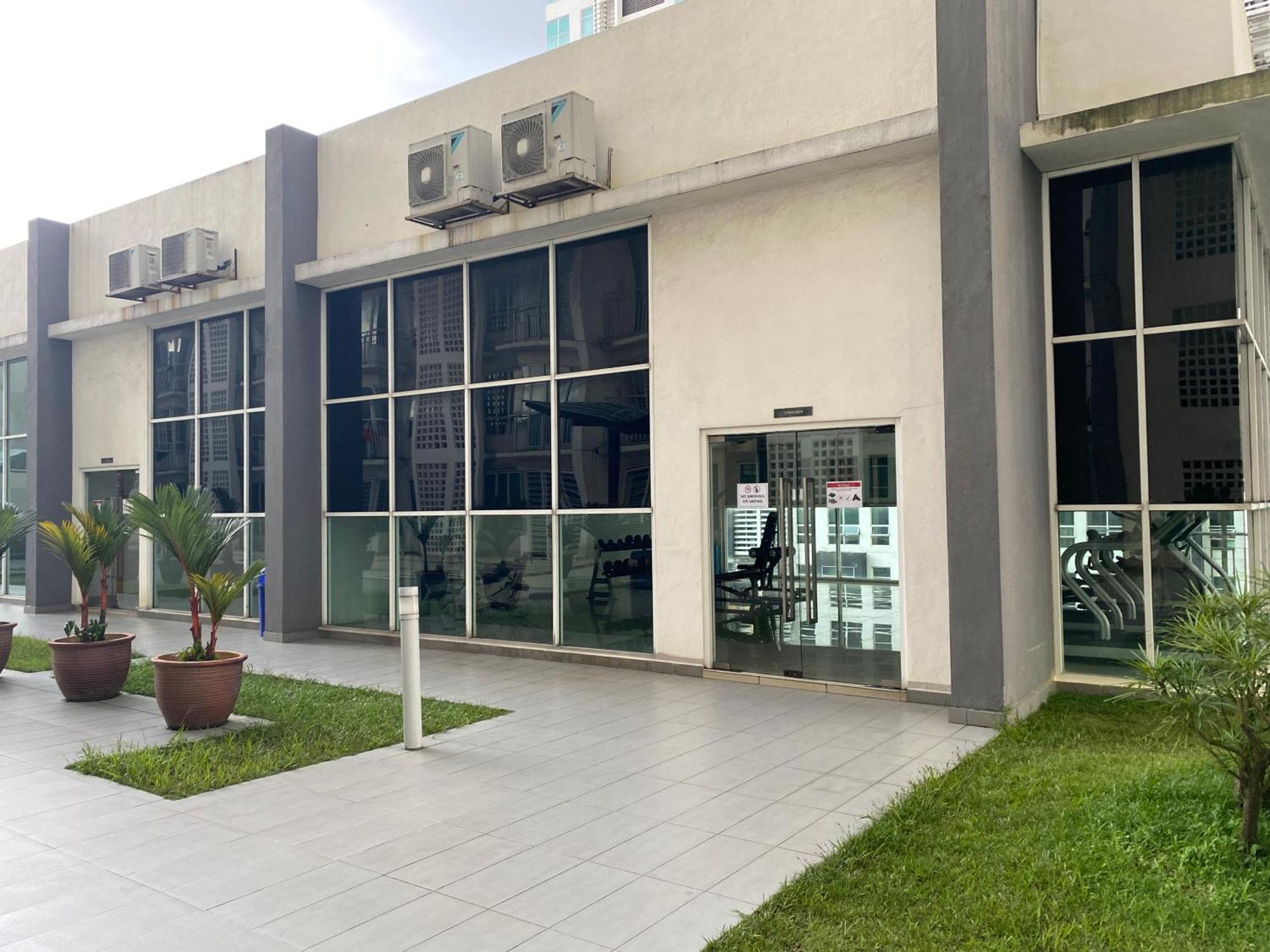 Homestay At Menara U 샤알람 외부 사진